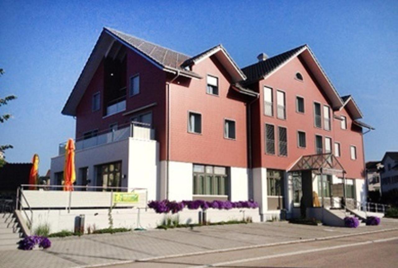 Hotel Garni Bären Bazenheid Exterior foto